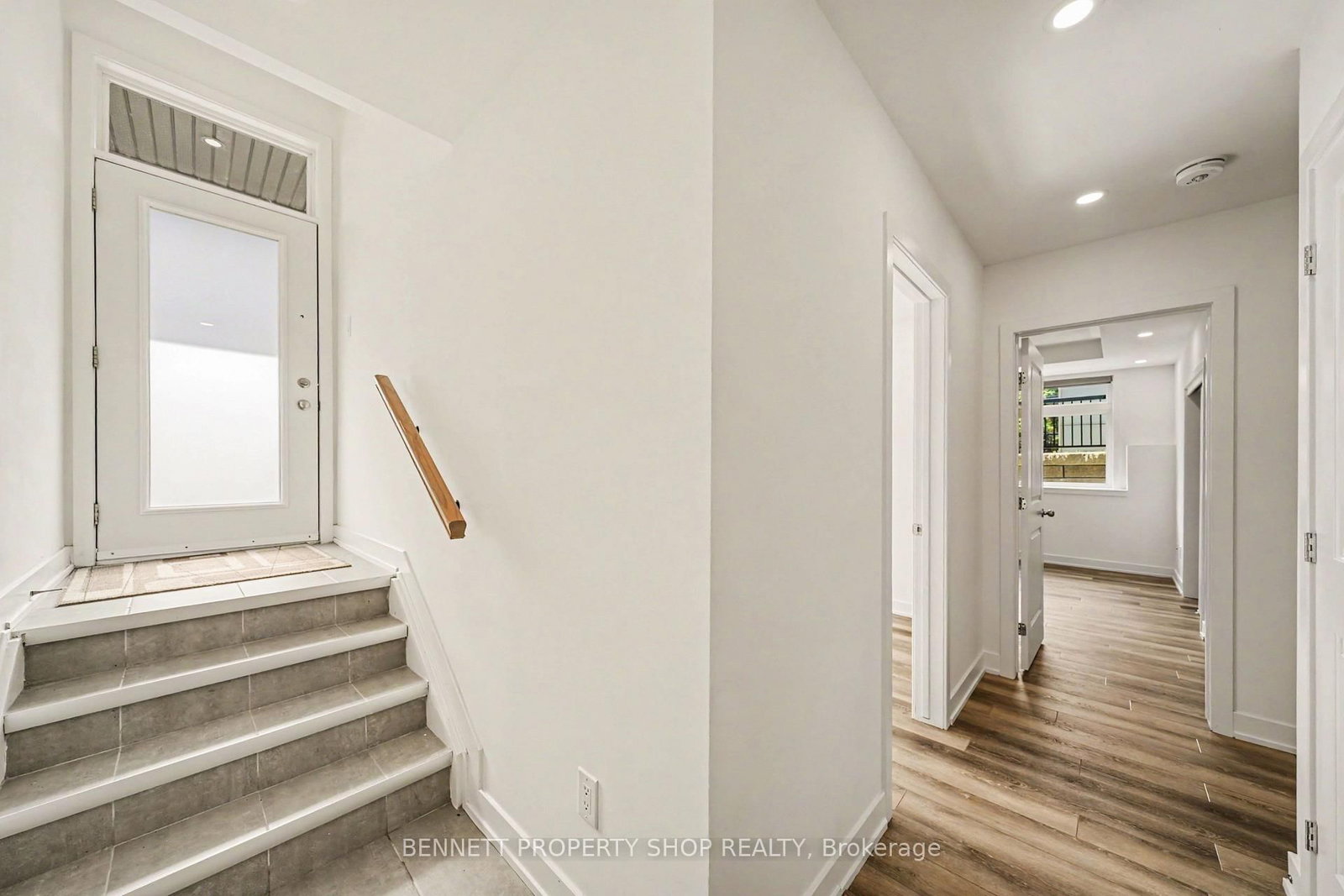 410 Rolling Meadow Crescent • #K • Ottawa, ON photo 3