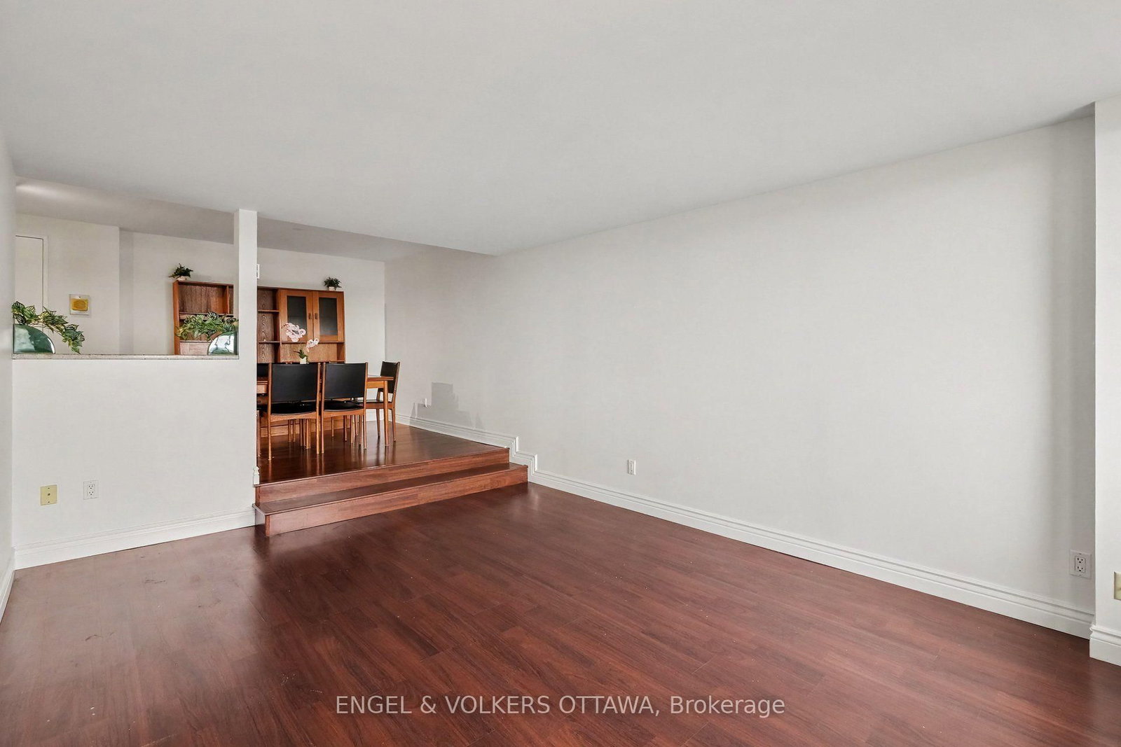 415 Greenview Avenue • #1702 • Ottawa, ON photo 14