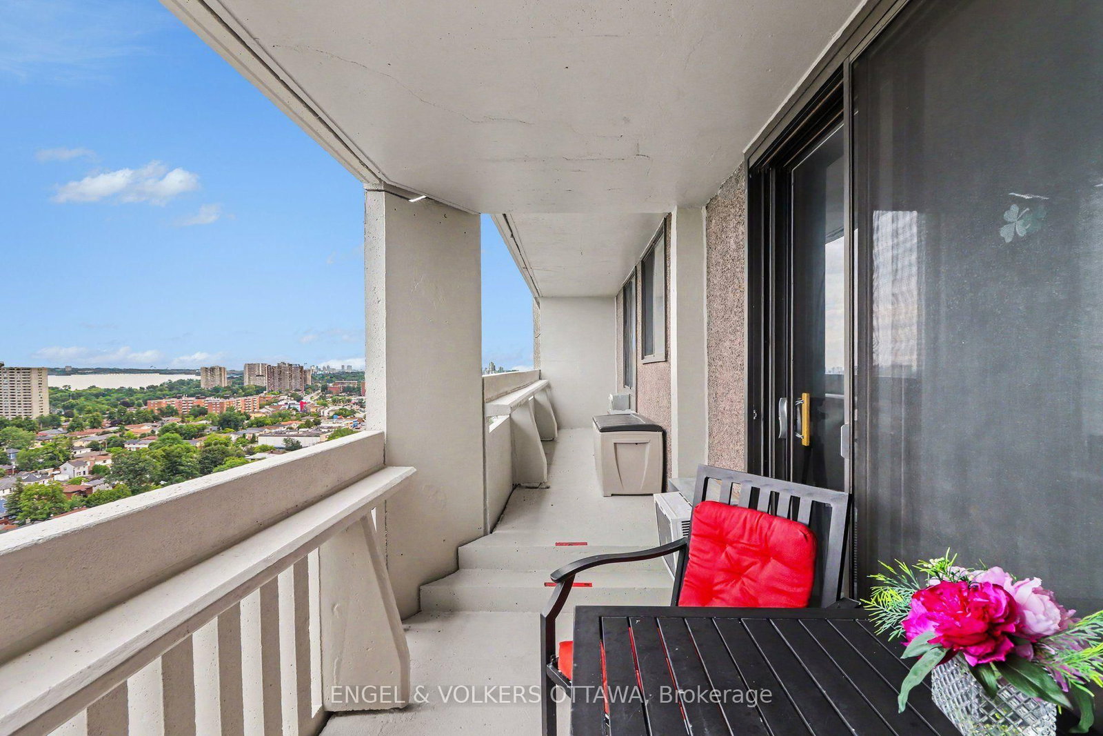 415 Greenview Avenue • #1702 • Ottawa, ON photo 18