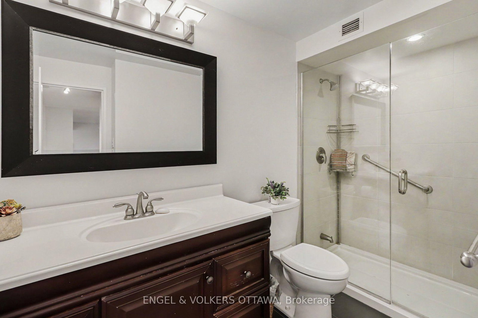 415 Greenview Avenue • #1702 • Ottawa, ON photo 27
