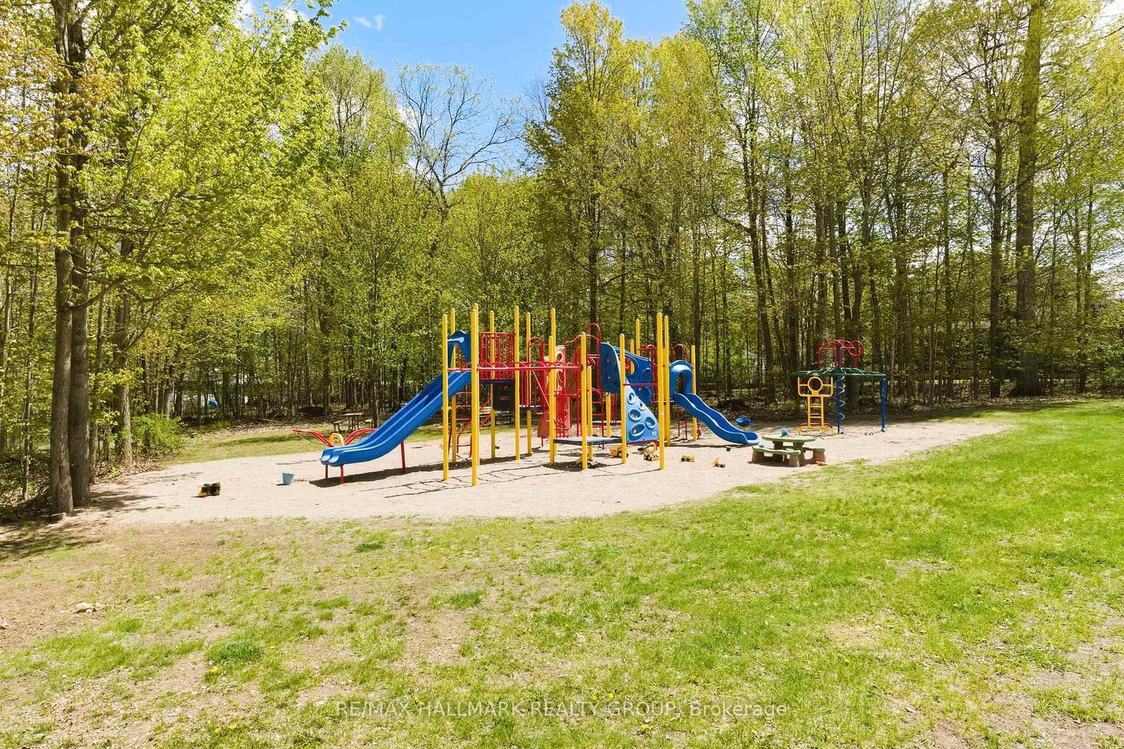 1021 Kingswood Street • Brockville, ON photo 47