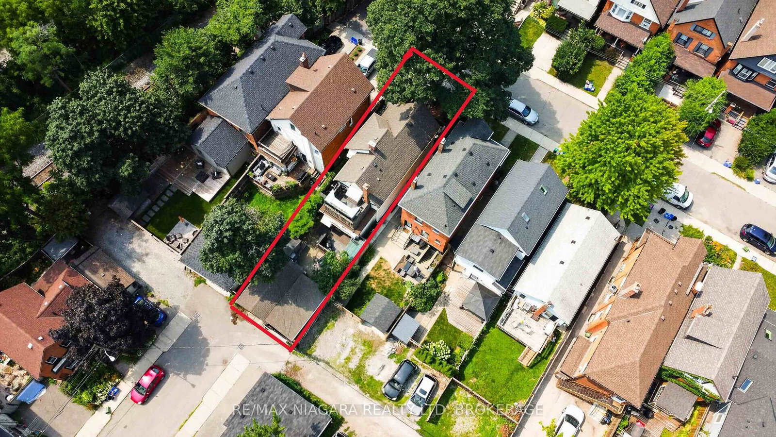 187 Emerald Street S • Hamilton, ON photo 36
