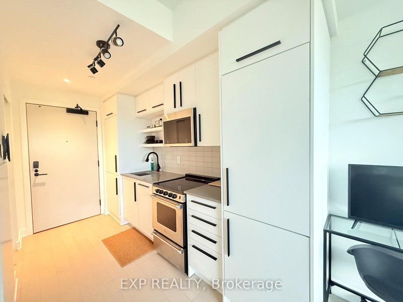 423 - 560 Rideau Street