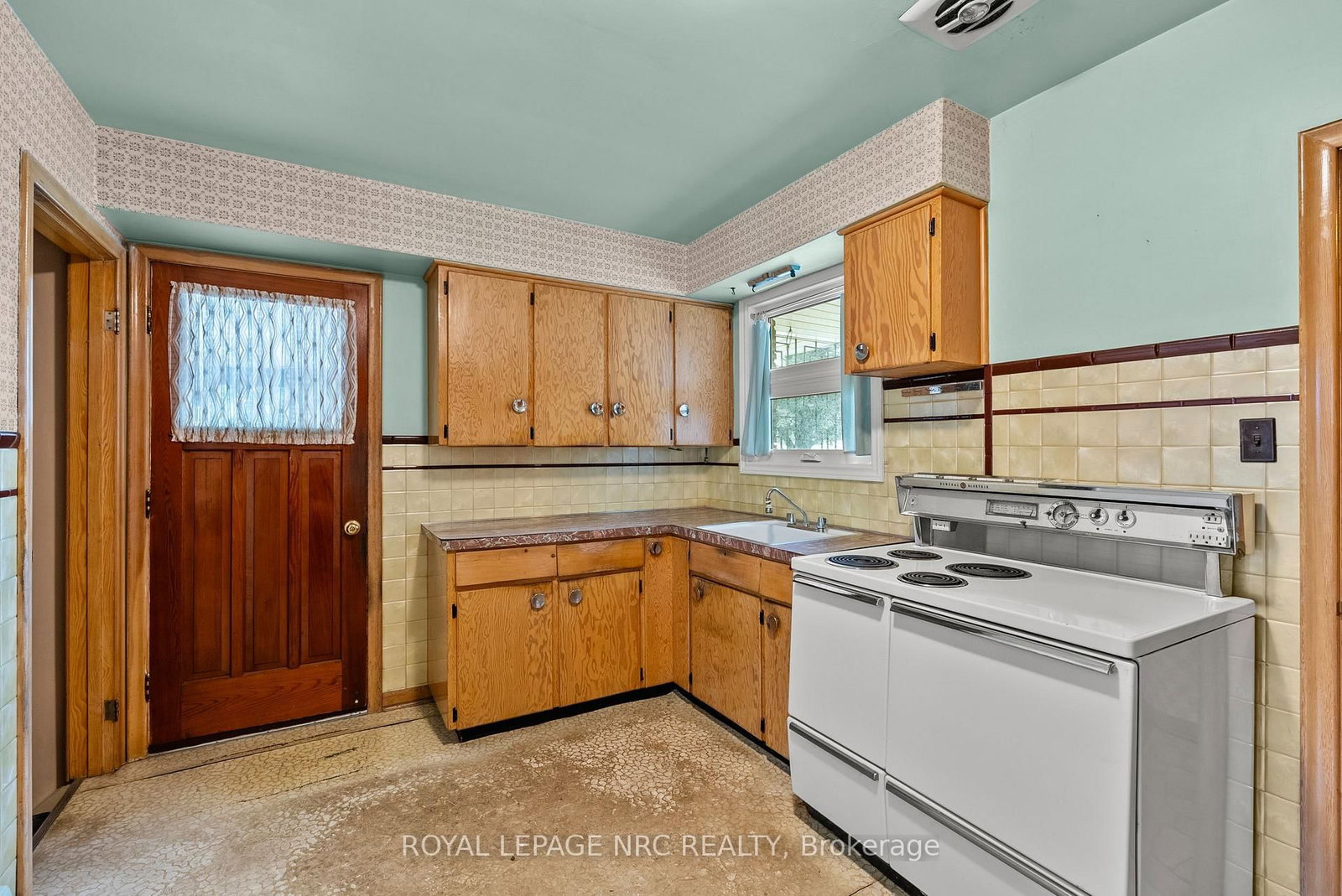 552 Bunting Road • St. Catharines, ON photo 17
