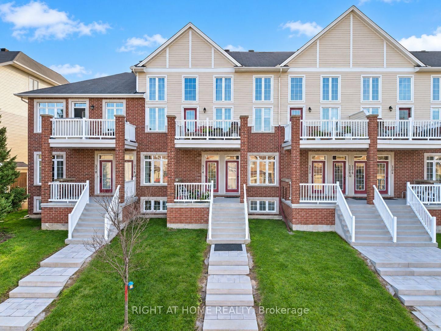 314 Royal Fern Way • Ottawa, ON photo 1