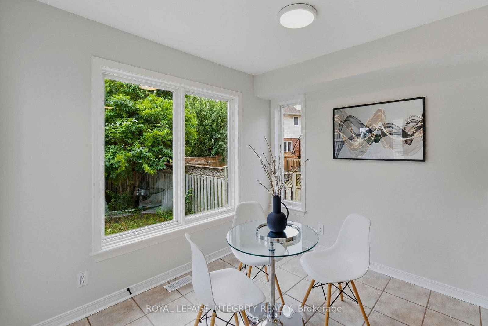 20 Redding Way • Ottawa, ON photo 11
