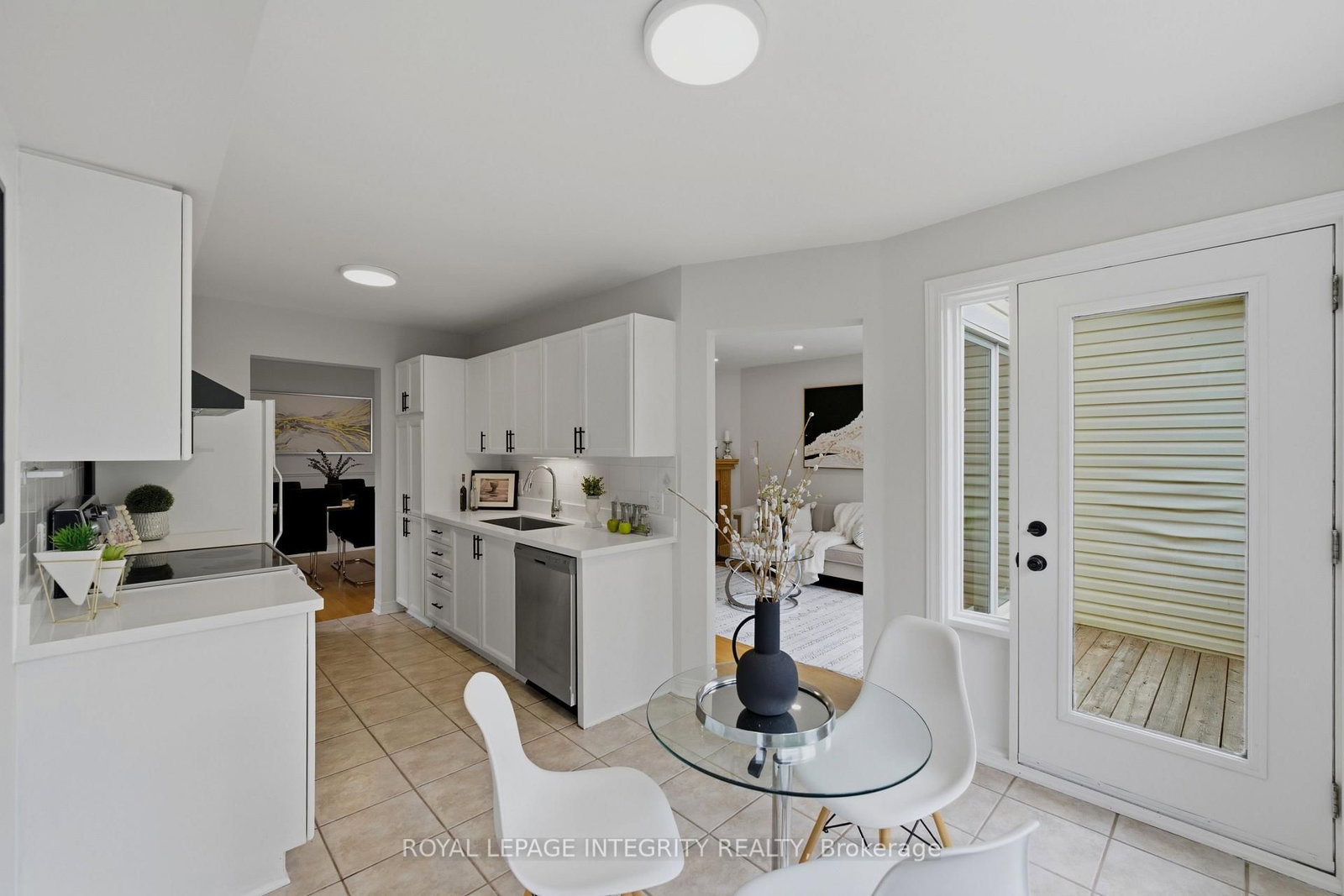 20 Redding Way • Ottawa, ON photo 12