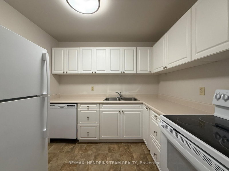 409 - 39 Leaside Drive