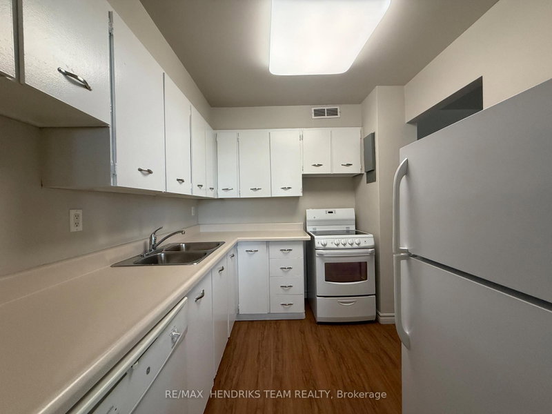 318 - 158 Fitch Street