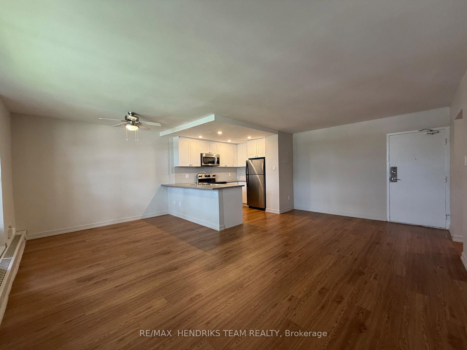 218 - 158 Fitch Street, Welland 4