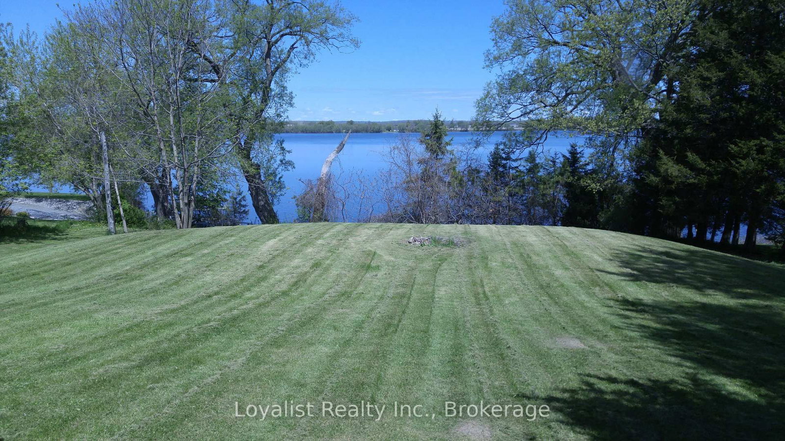 25 Redner Lane, Prince Edward County 2