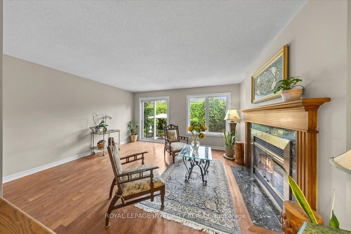 1 Strathbury Street • Ottawa, ON photo 13