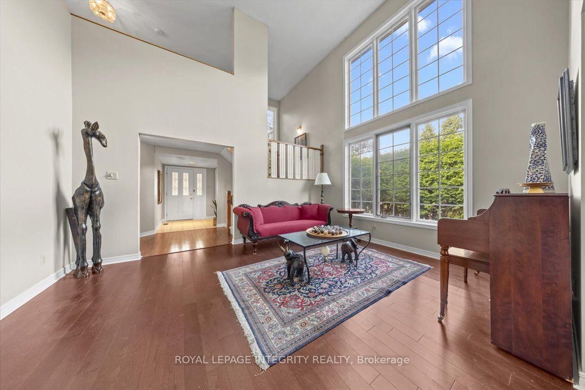 1 Strathbury Street • Ottawa, ON photo 16