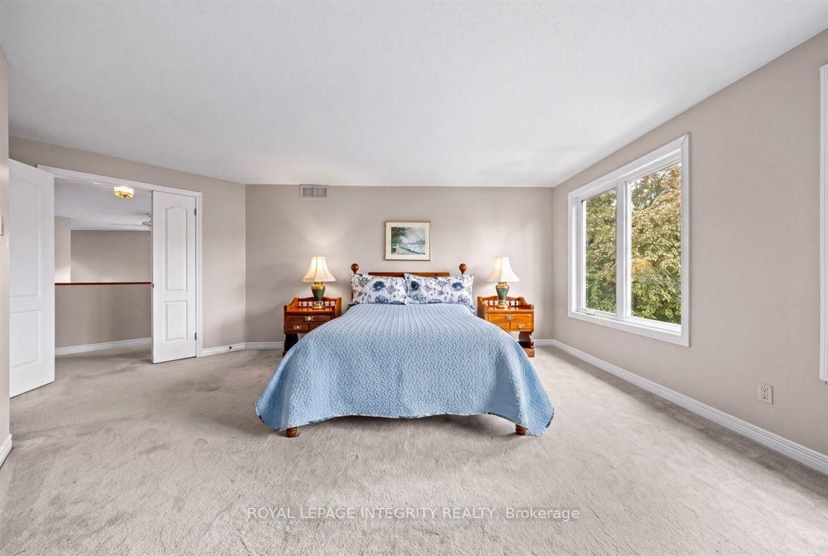 1 Strathbury Street • Ottawa, ON photo 22