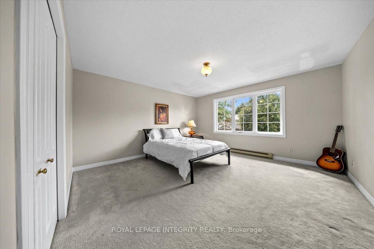 1 Strathbury Street • Ottawa, ON photo 24