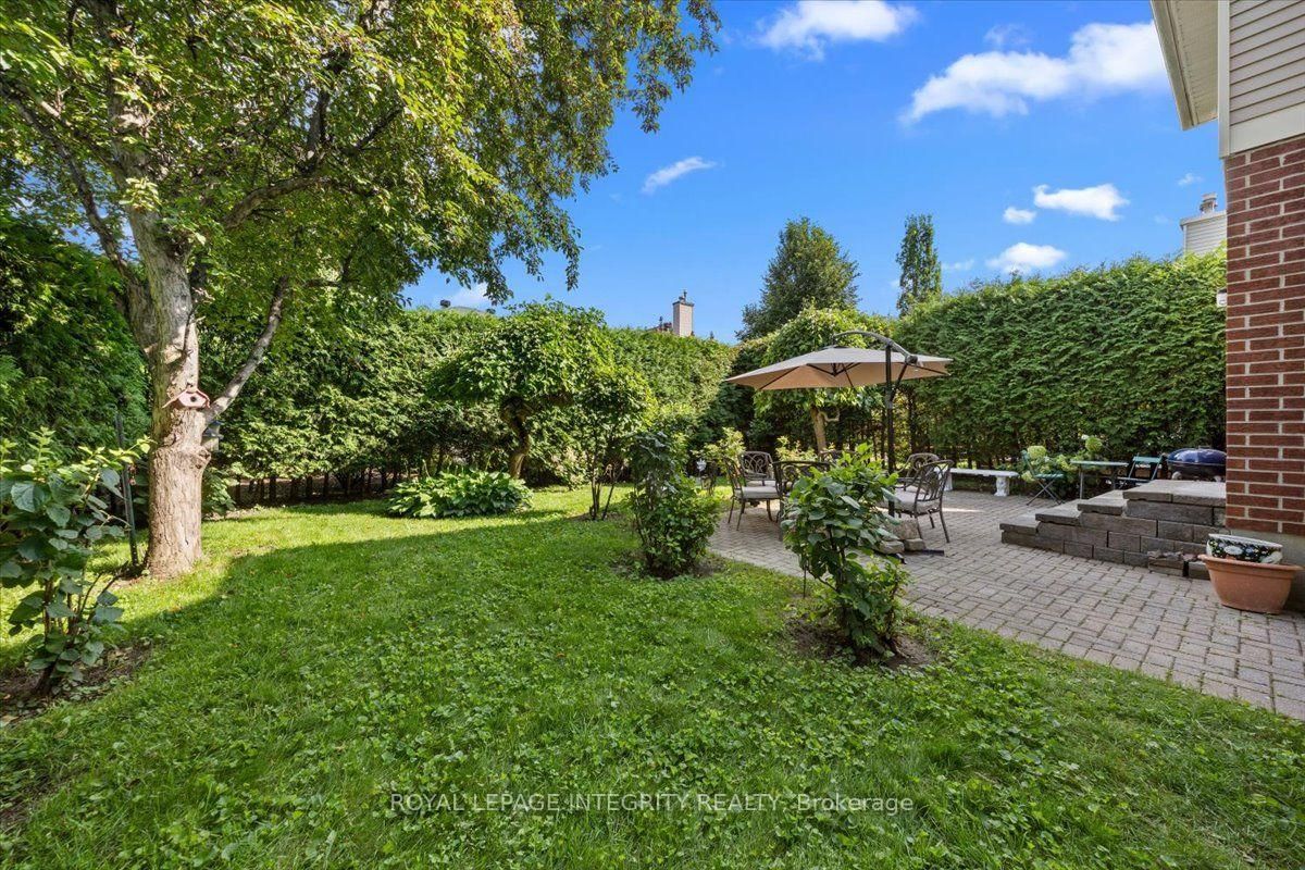 1 Strathbury Street • Ottawa, ON photo 34