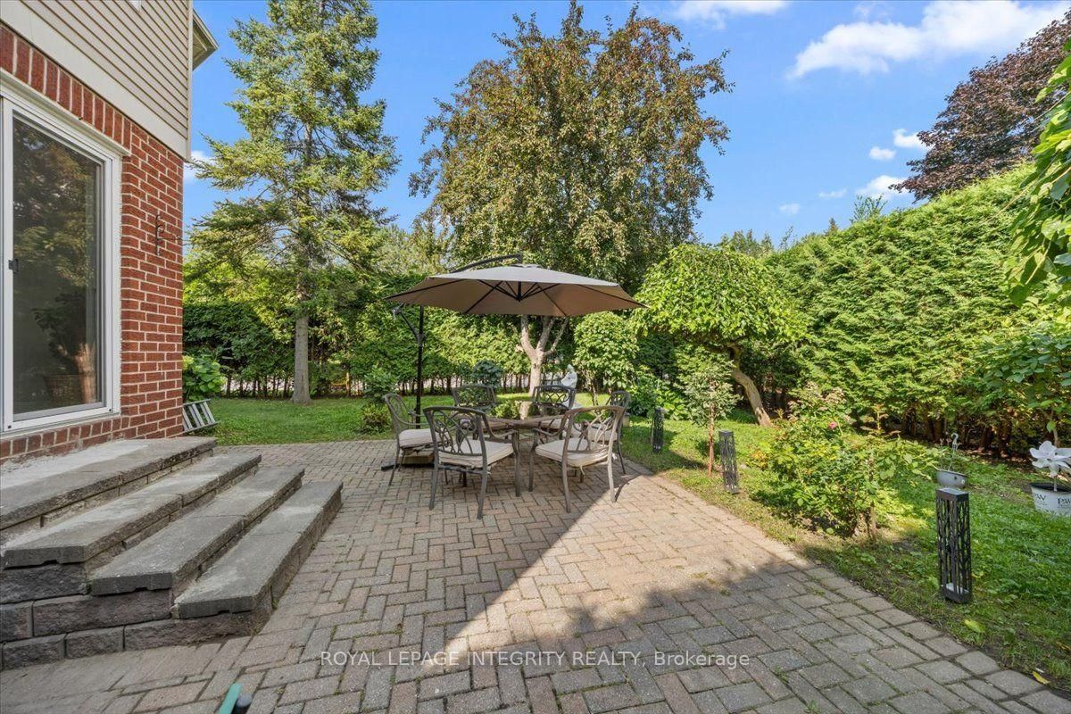 1 Strathbury Street • Ottawa, ON photo 36