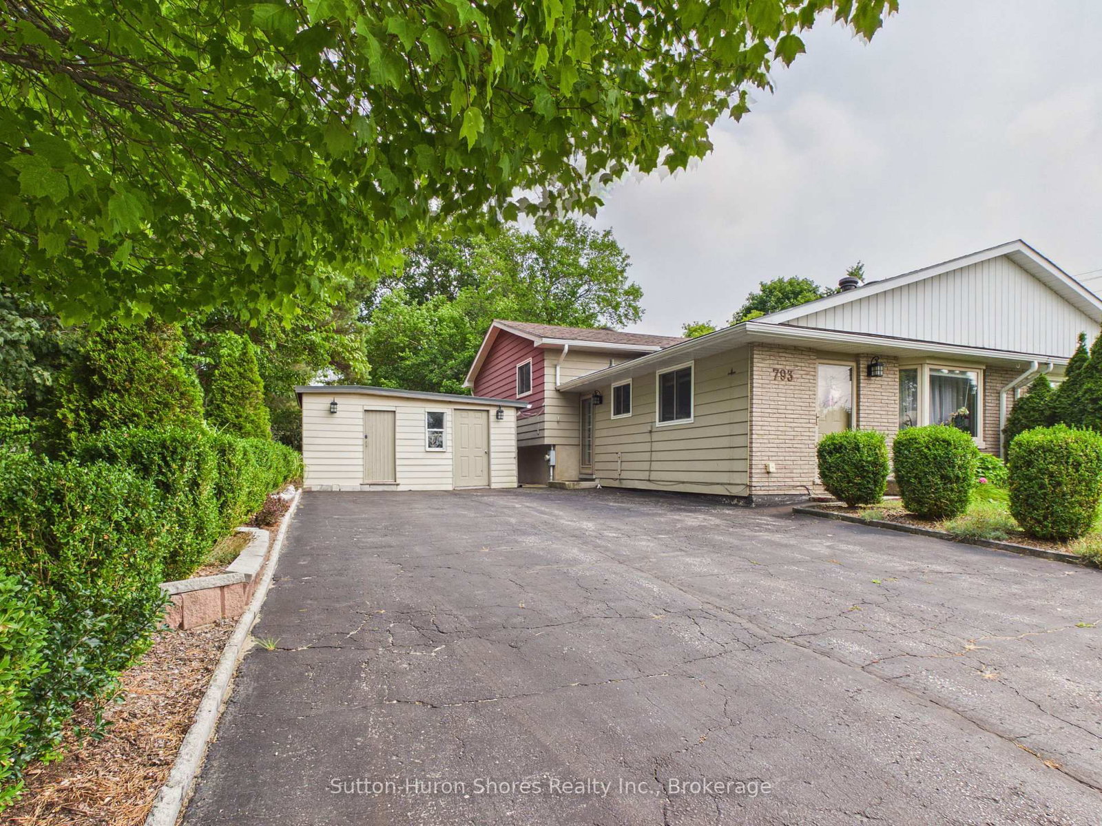793 Ruby Street • Saugeen Shores, ON photo 1