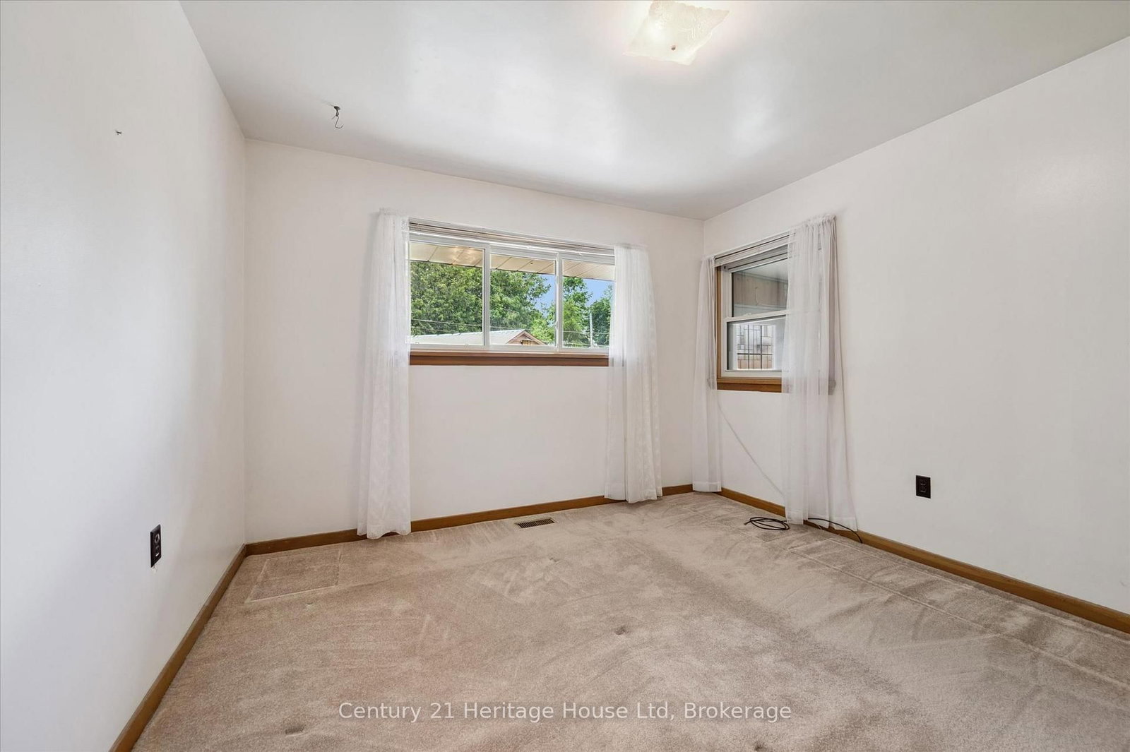 470 Cameron Street • Centre Wellington, ON photo 25