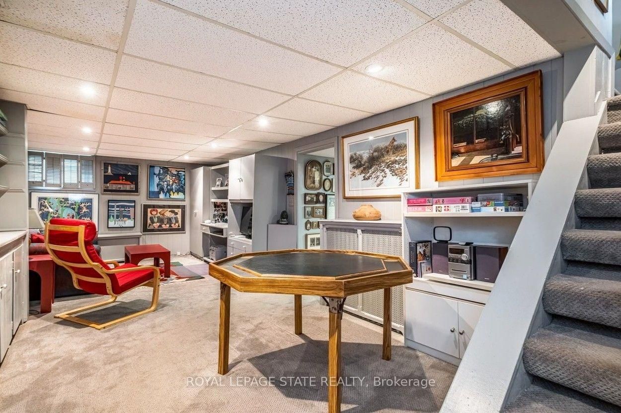 107 Bond Street S • Hamilton, ON photo 34