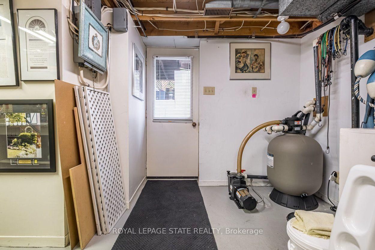 107 Bond Street S • Hamilton, ON photo 36
