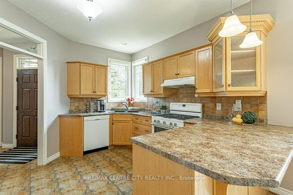 100 Southgate Parkway • #37 • St. Thomas, ON photo 13
