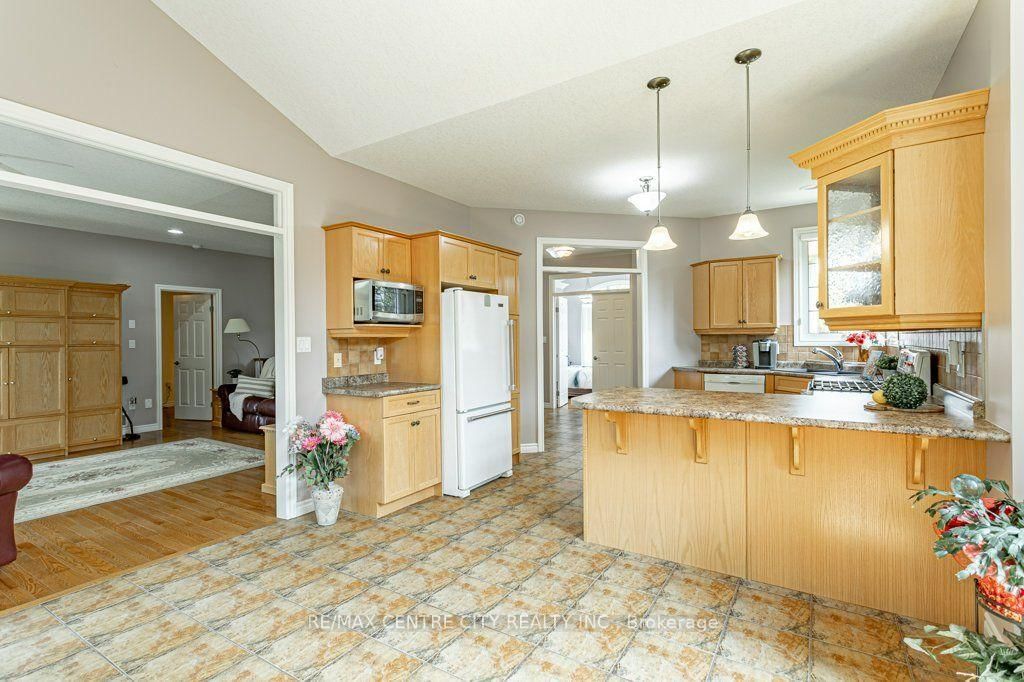 100 Southgate Parkway • #37 • St. Thomas, ON photo 16