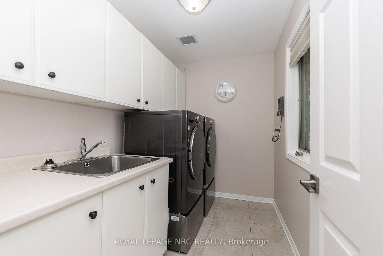 173 First Street Louth Street • St. Catharines, ON photo 17