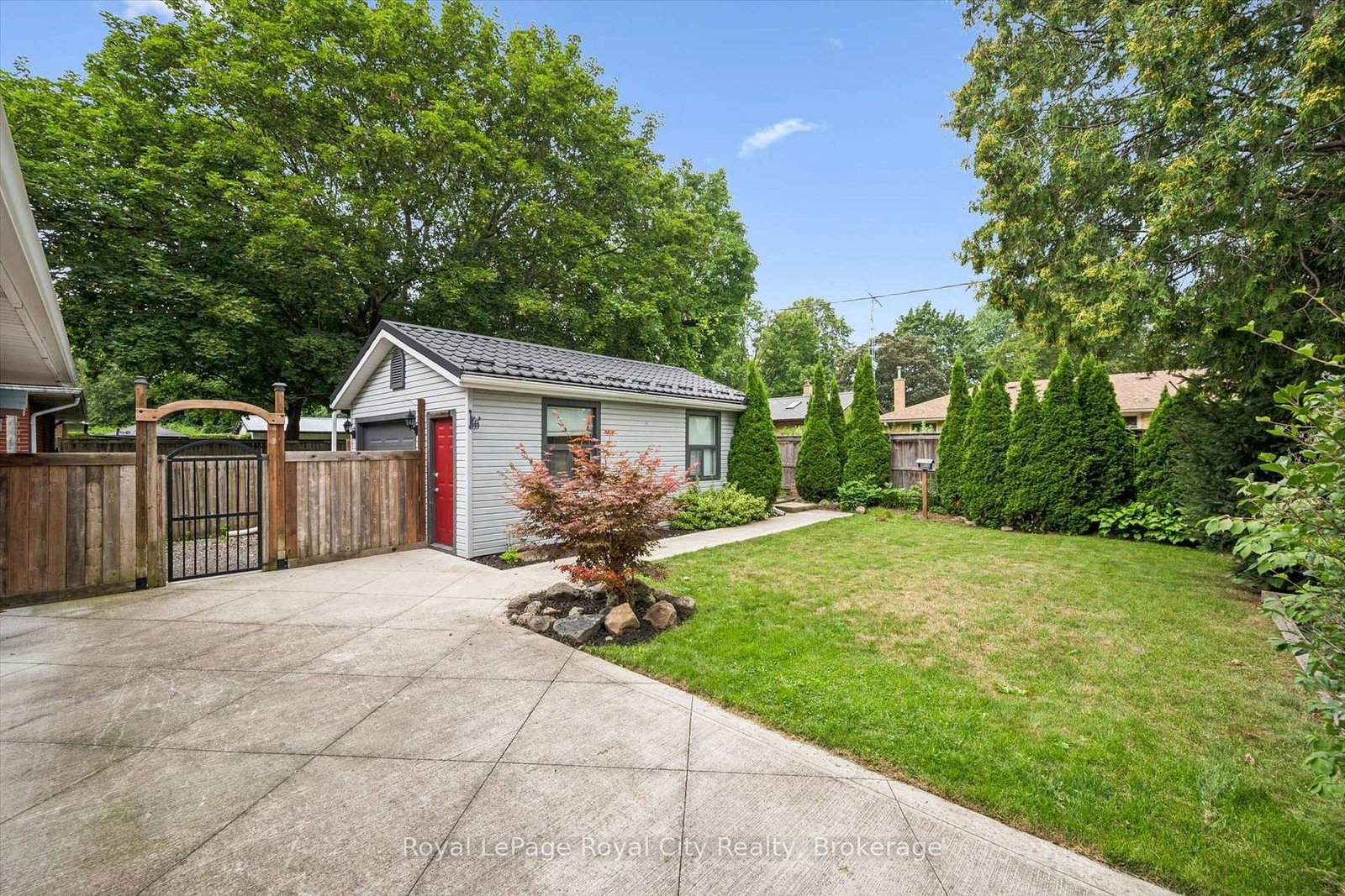 10 Sumac Place • Guelph, ON photo 38