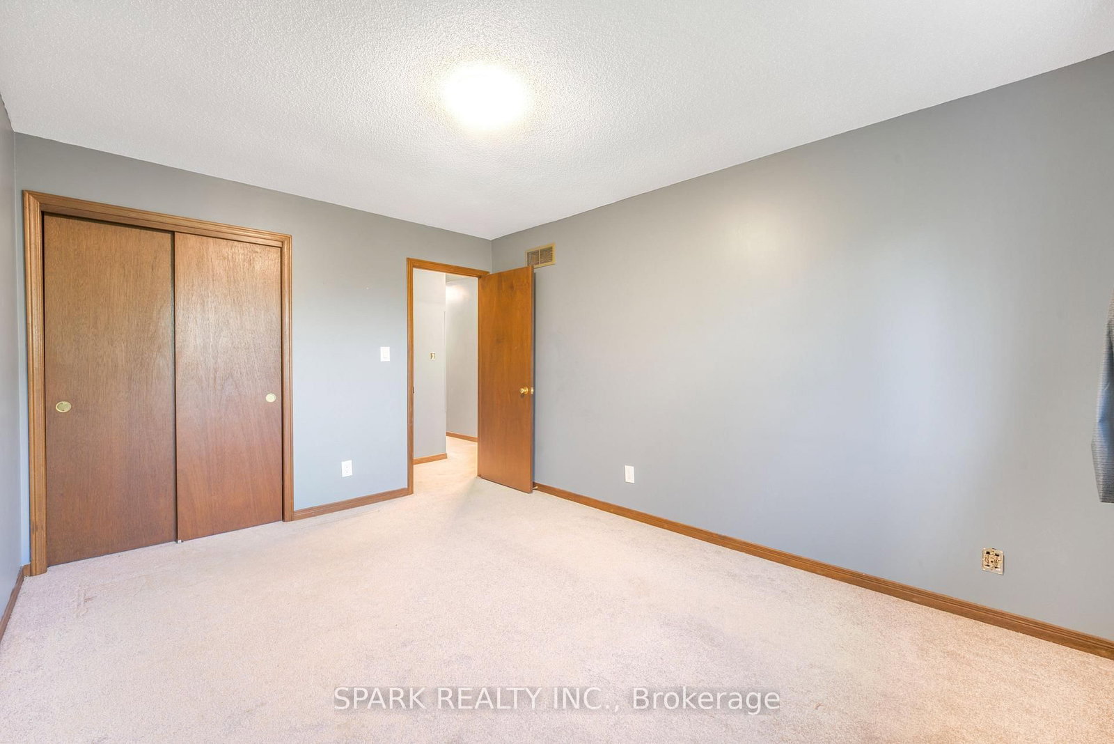 28 Lampman Crescent • Thorold, ON photo 16