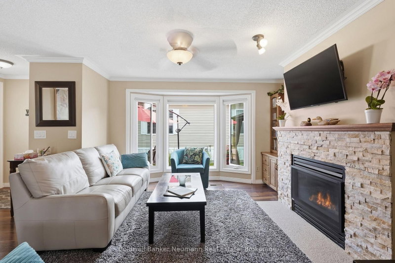 9 Basswood Rd photo 5