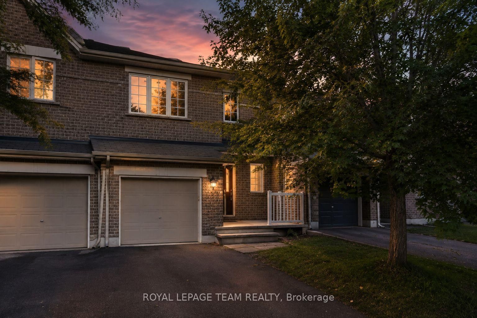 239 Tandalee Crescent • Ottawa, ON photo 1