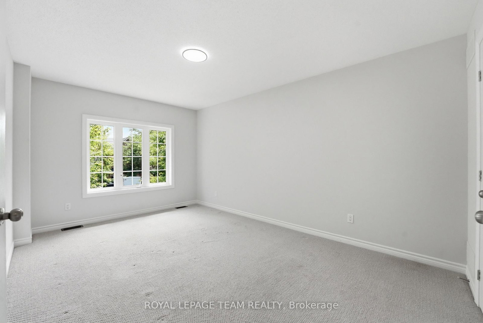 239 Tandalee Crescent • Ottawa, ON photo 20