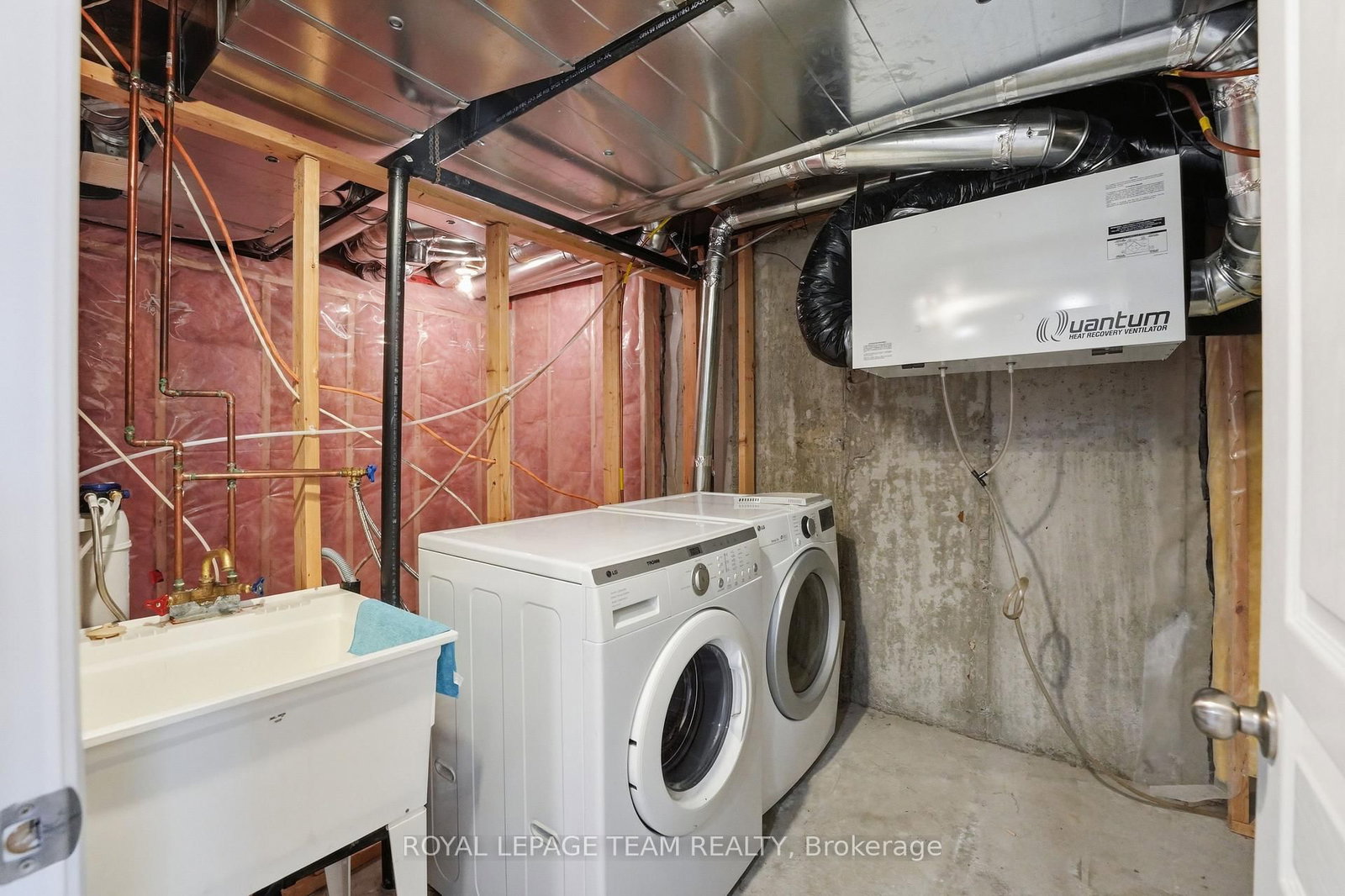 239 Tandalee Crescent • Ottawa, ON photo 33