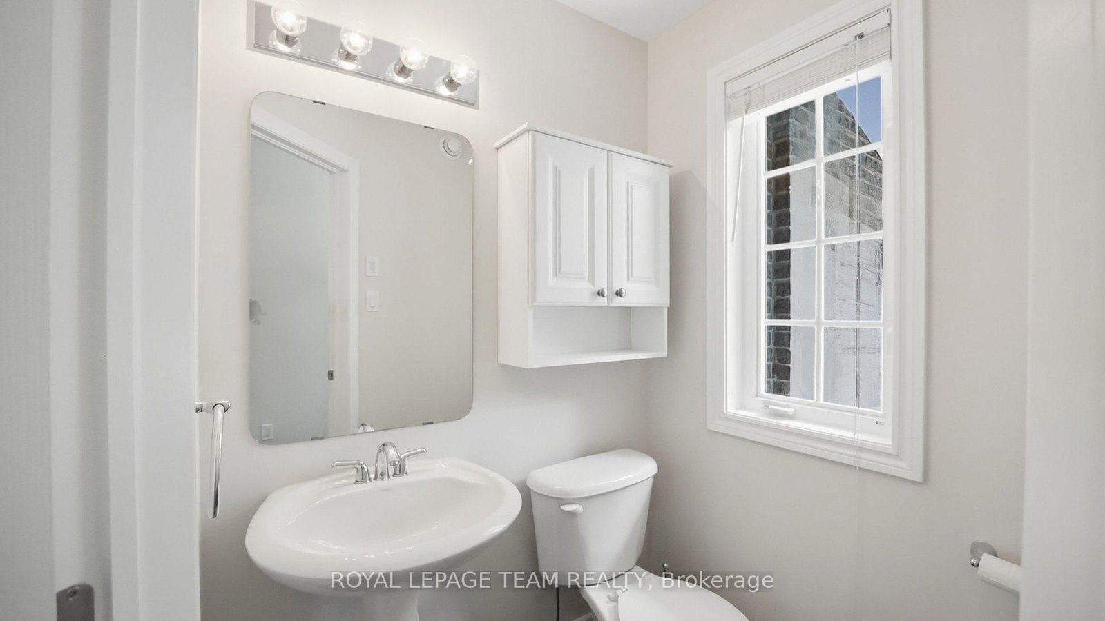 239 Tandalee Crescent • Ottawa, ON photo 5