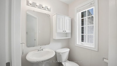239 Tandalee Crescent • Ottawa, ON photo 5