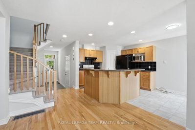 239 Tandalee Crescent • Ottawa, ON photo 6