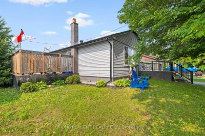 10 Magnolia Street • Highlands East, ON photo 3