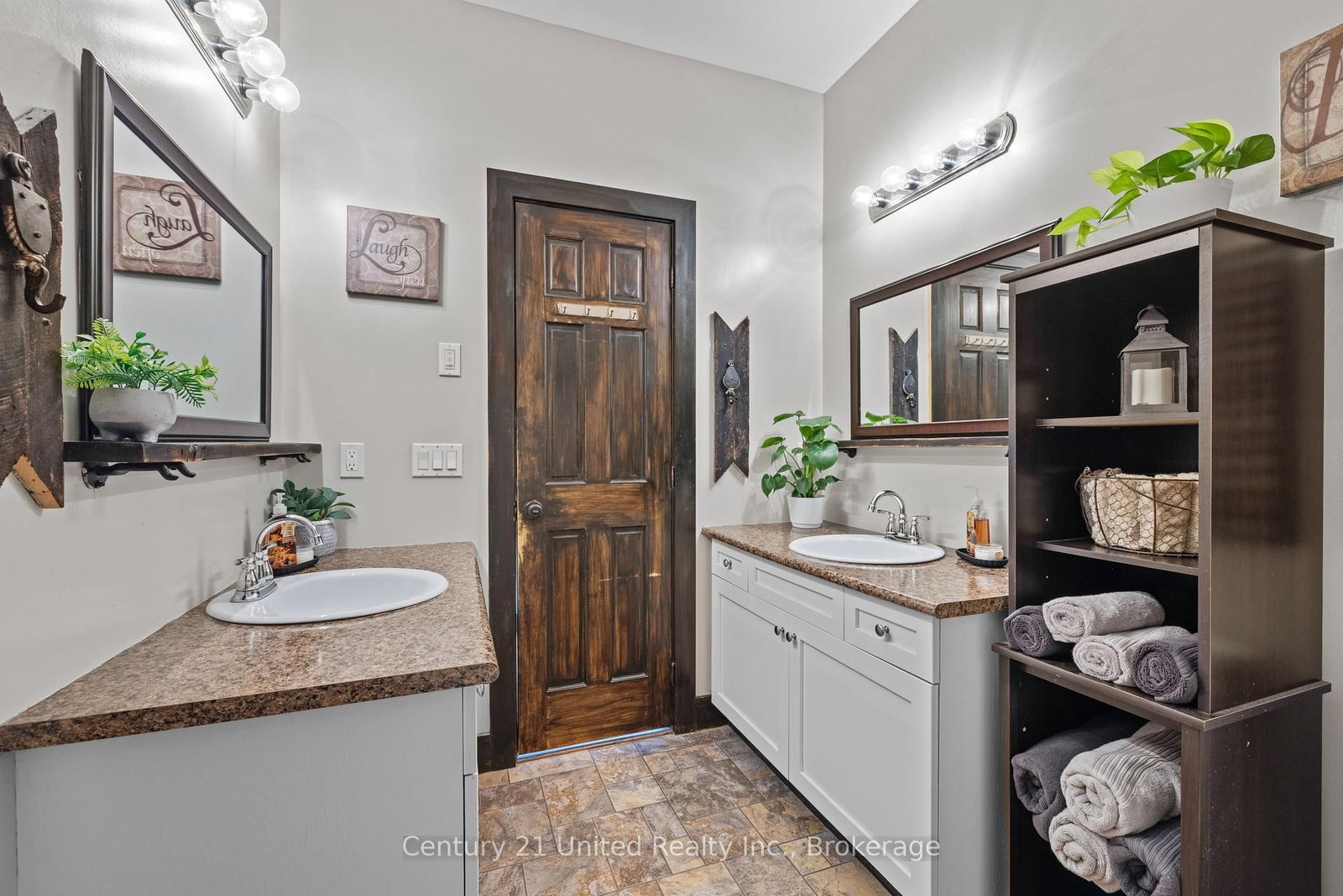 9015 Highway 28 • North Kawartha, ON photo 21