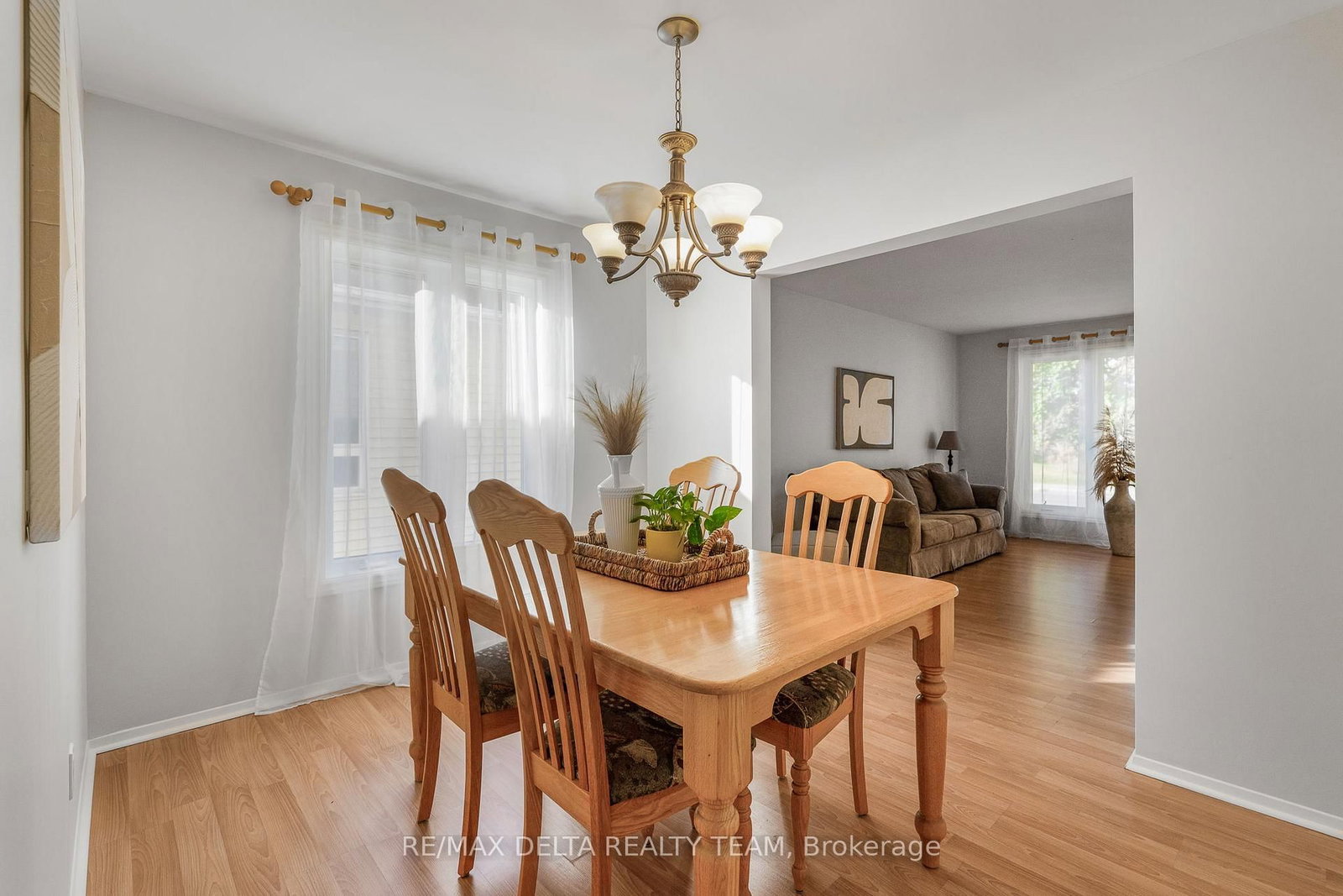 1657 Bottriell Way • Orleans, ON photo 6