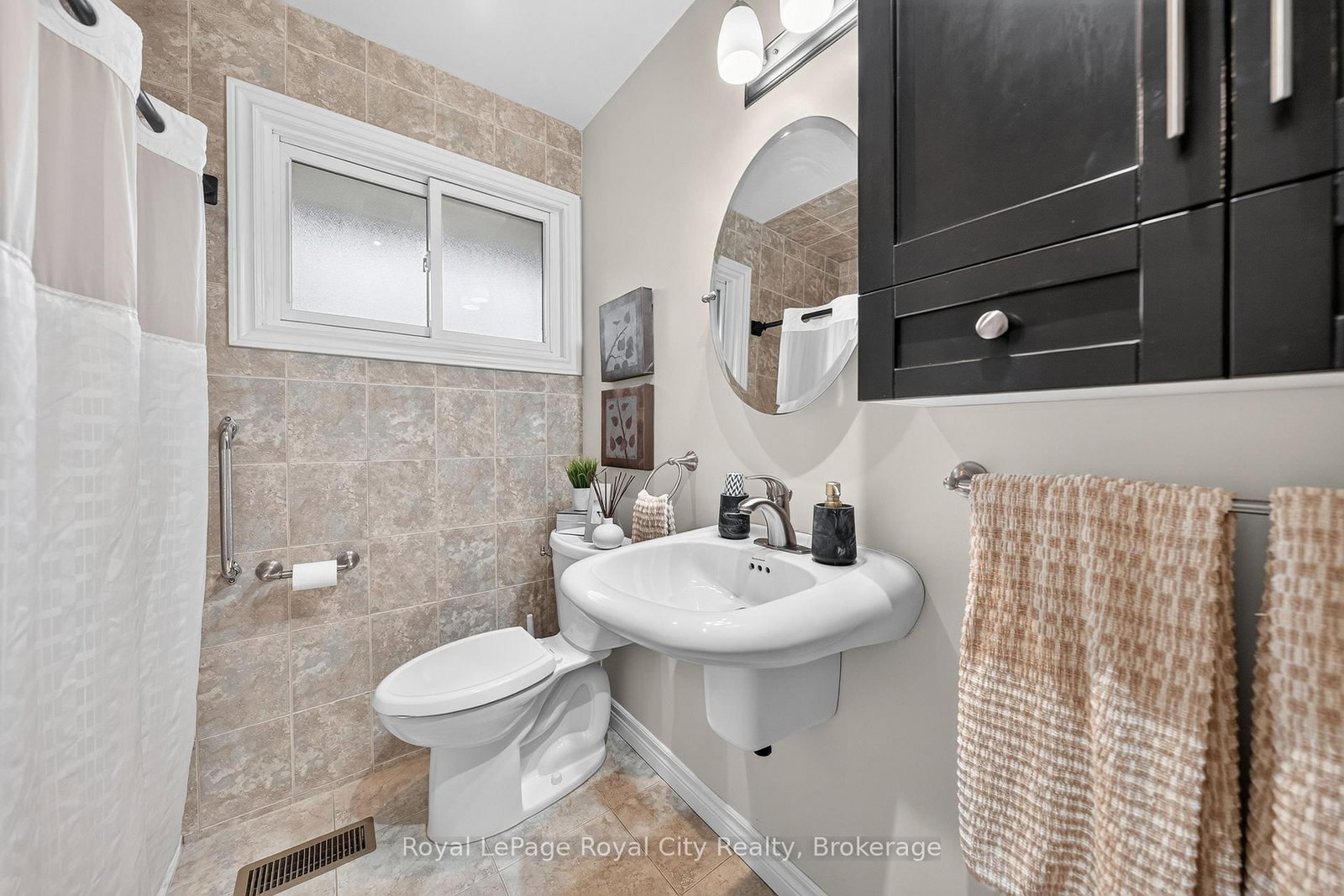 12 Tobey Avenue • Guelph, ON photo 23