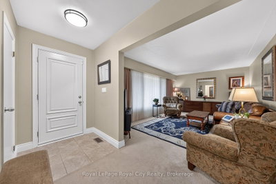 12 Tobey Avenue • Guelph, ON photo 4