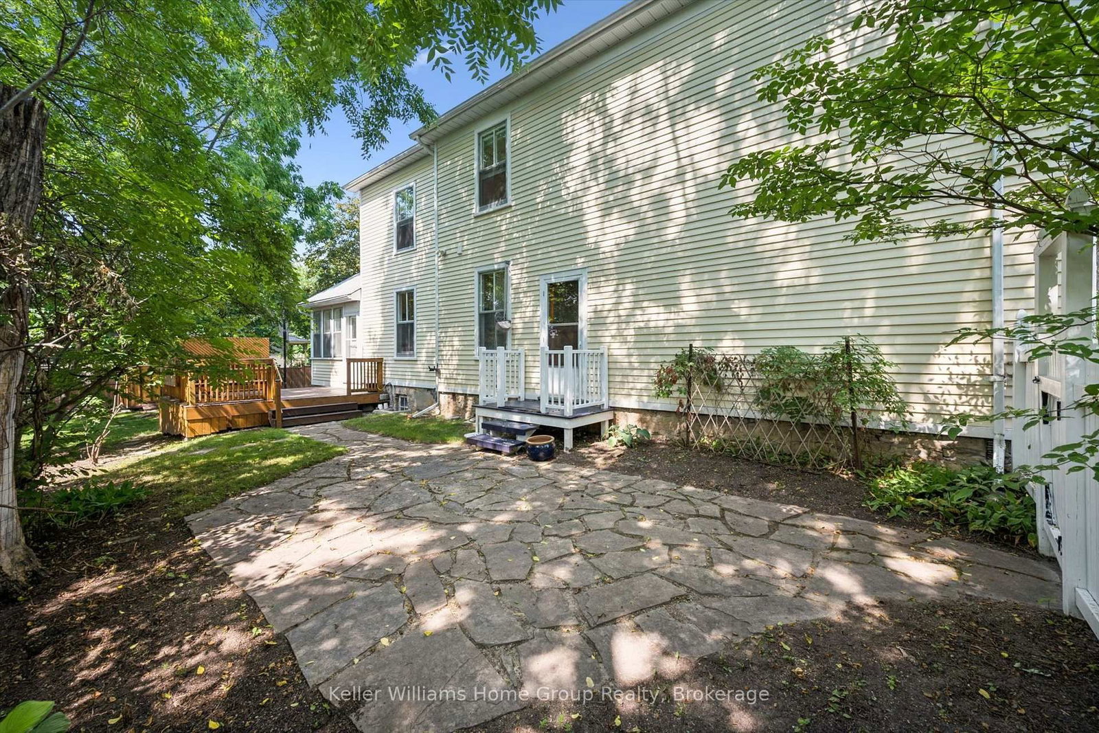 129 Suffolk Street W • Guelph, ON photo 39