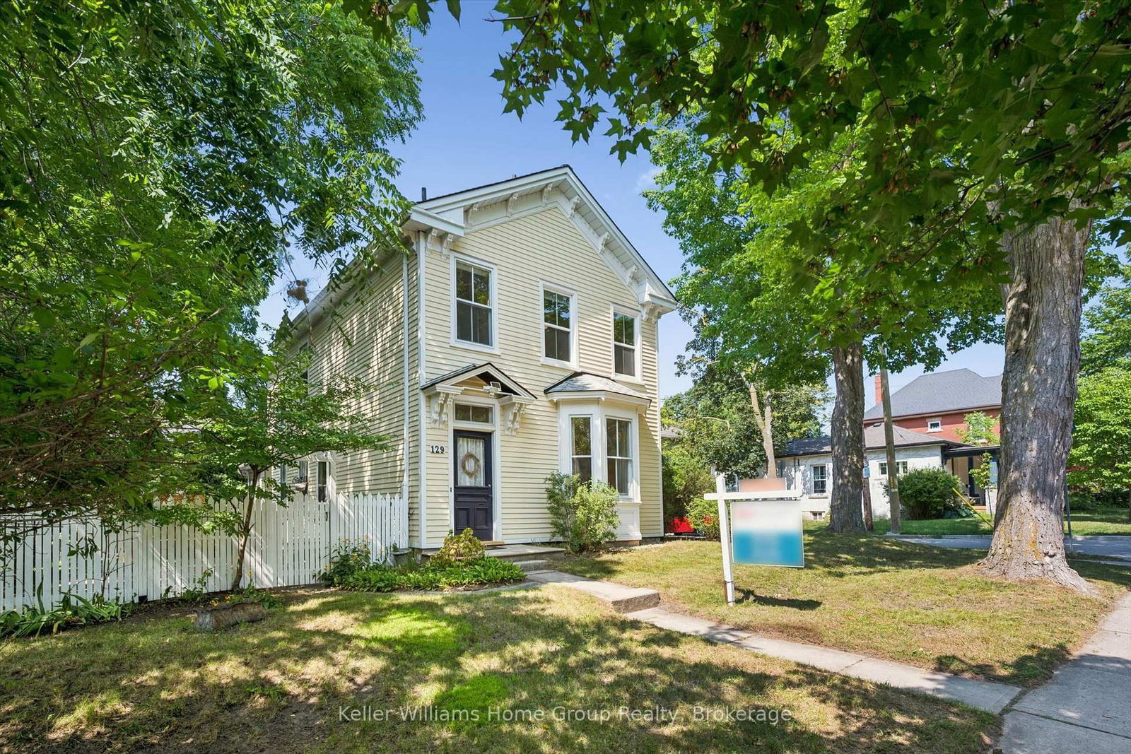 129 Suffolk Street W • Guelph, ON photo 4