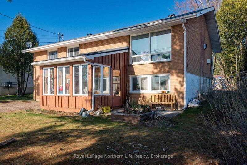 500 Valley View Drive N