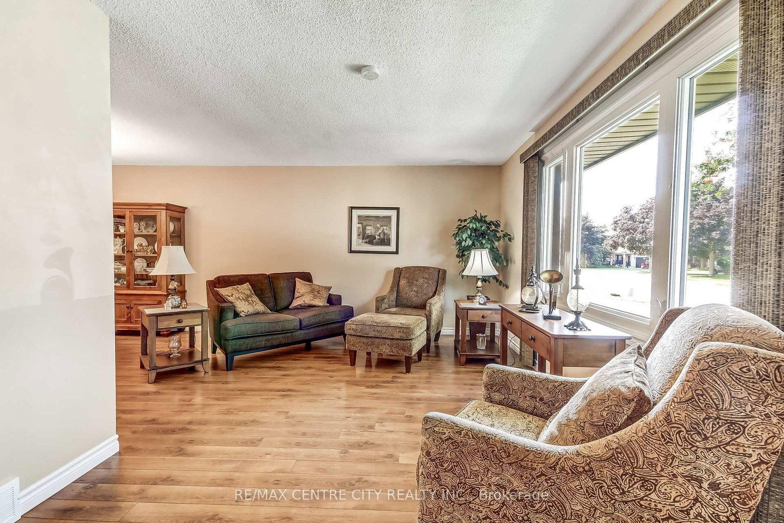 153 Highview Drive • St. Thomas, ON photo 4