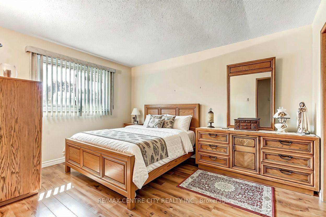 153 Highview Drive • St. Thomas, ON photo 8