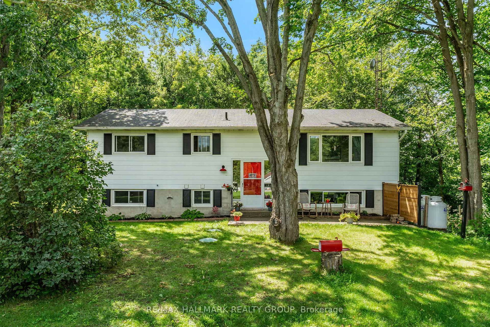 4574 County Road 15 Road • Augusta, ON photo 1