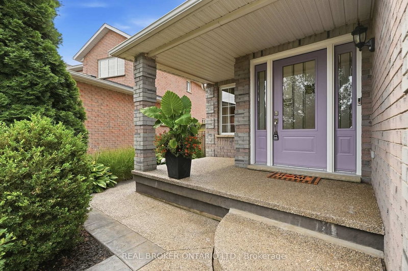 34 Keewaydin Street
