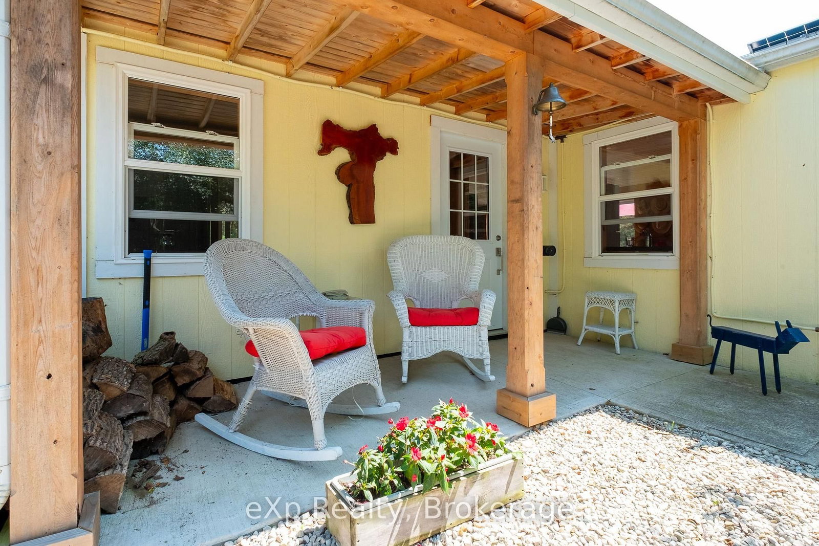 Listing Image 8